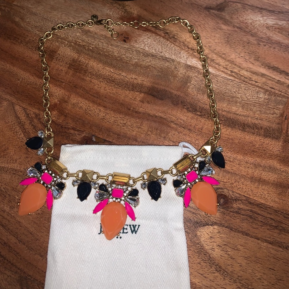 Necklace - Picture 4 of 9
